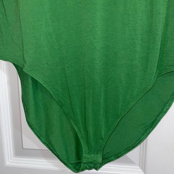 Green short sleeve bodysuit - Picture 5 of 5